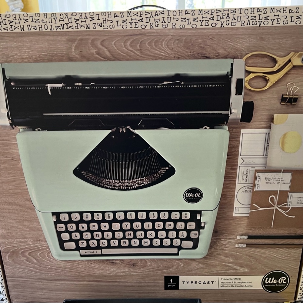 We R Memory Keepers Manual Typewriter